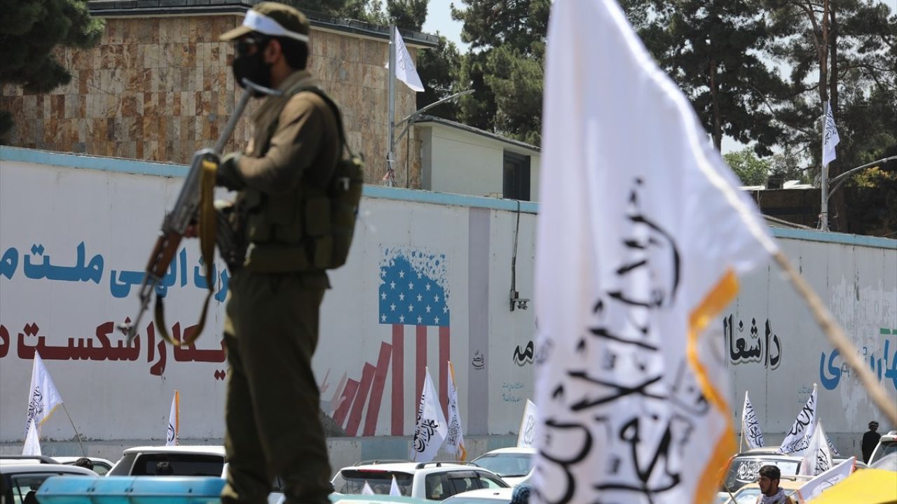 Afganistan Yönetimi Üçüncü Yılını Begram'da Kutladı