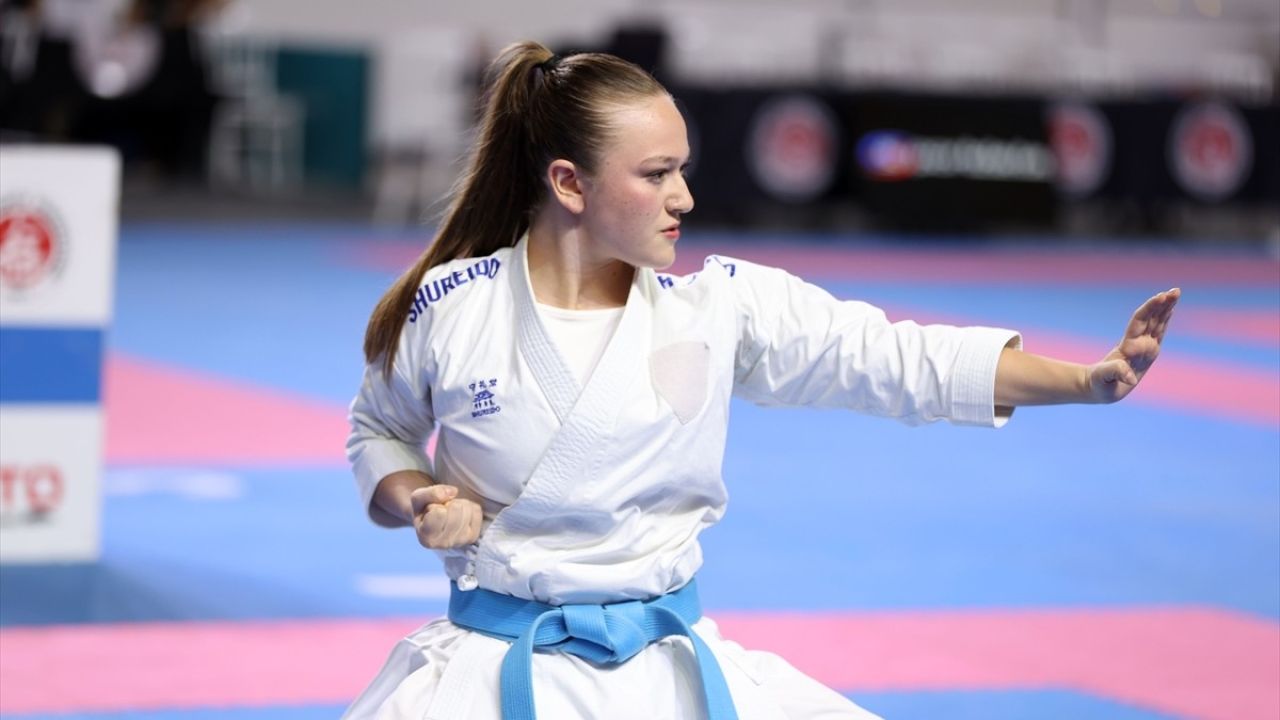Sivas'ta Karate Türkiye Şampiyonası ve Milli Takım Seçmeleri Başladı