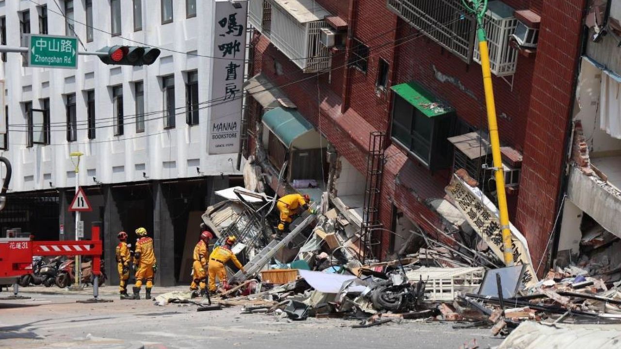 Tayvan'da peş peşe deprem: 7.4 ve 6.4 büyüklüğünde iki deprem oldu