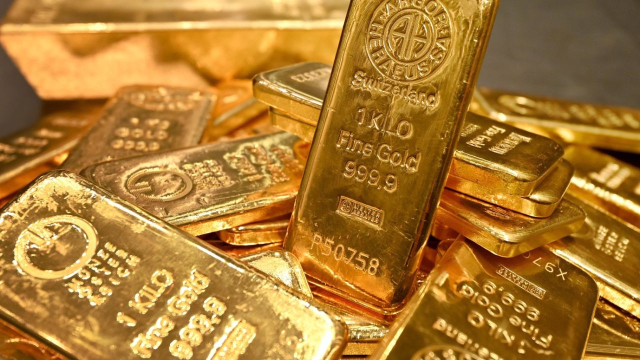 ABD'li dev banka ons altın fiyatını revize etti!