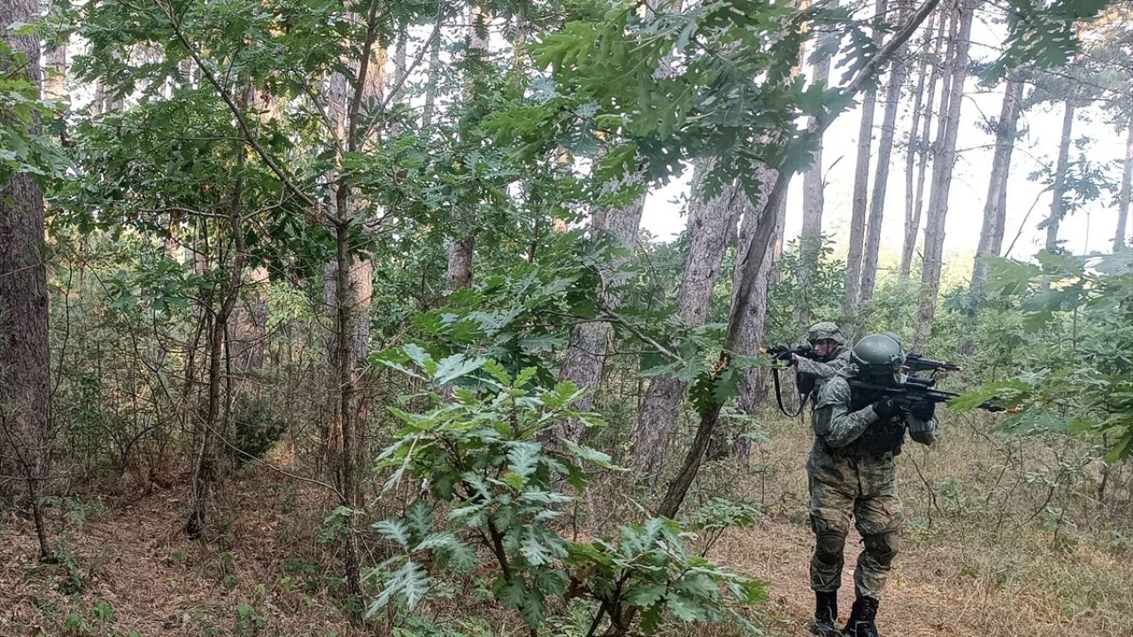 Kosova Güvenlik Gücü'ne Türk Askerlerinden Muharebe Eğitimi