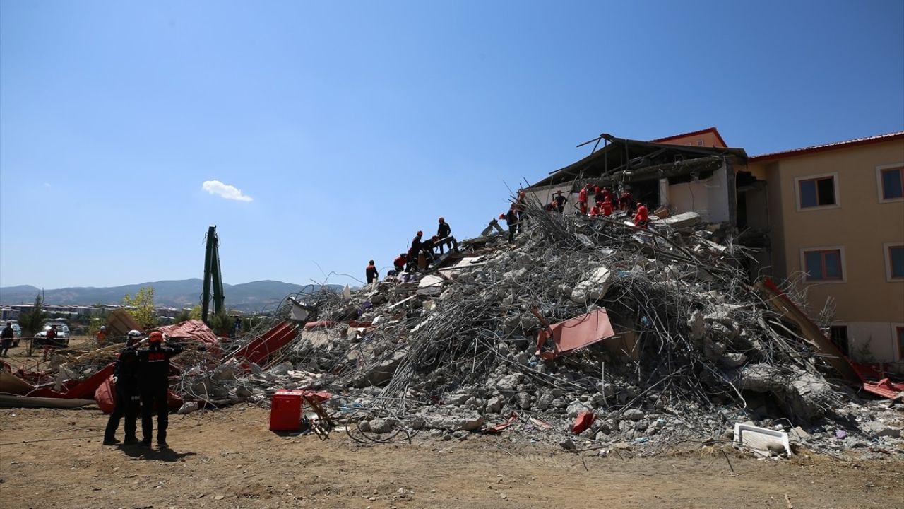 Bingöl'de Deprem Tatbikatı: Hazırlık ve Koordinasyon Ön Planda