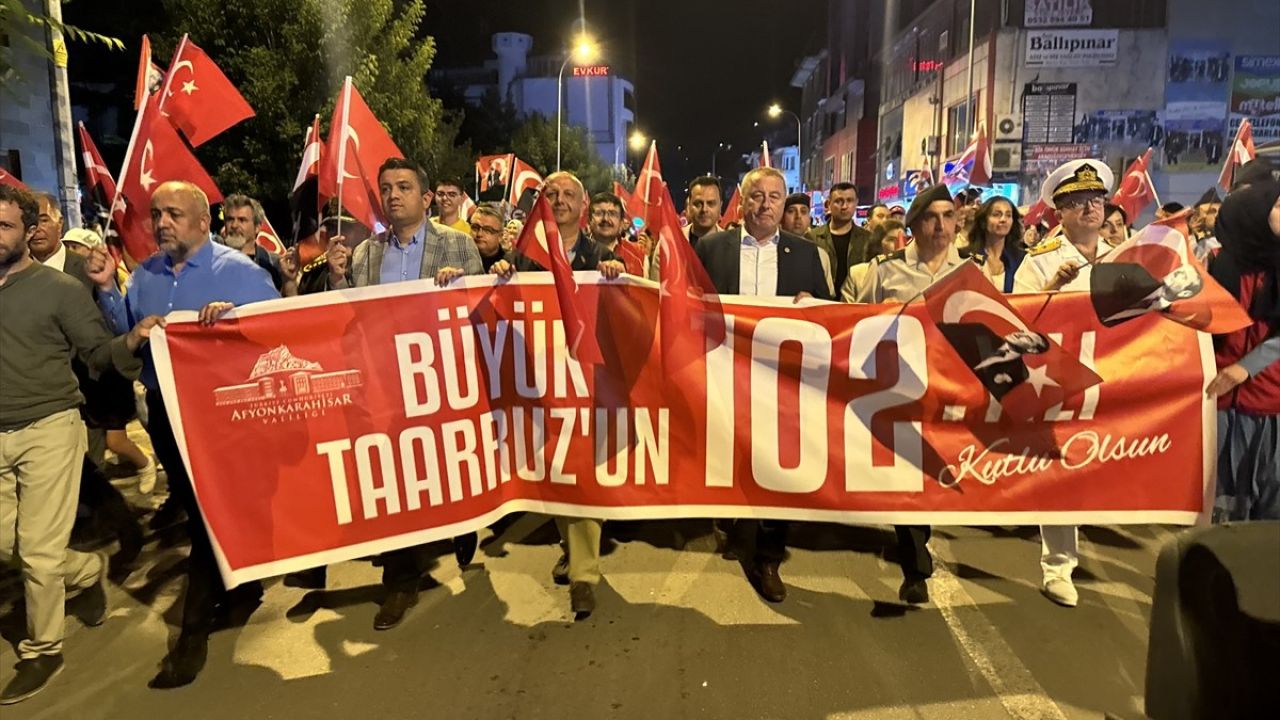 Afyonkarahisar'da Zafer Bayramı Coşkusu: Fener Alayı Etkinliği