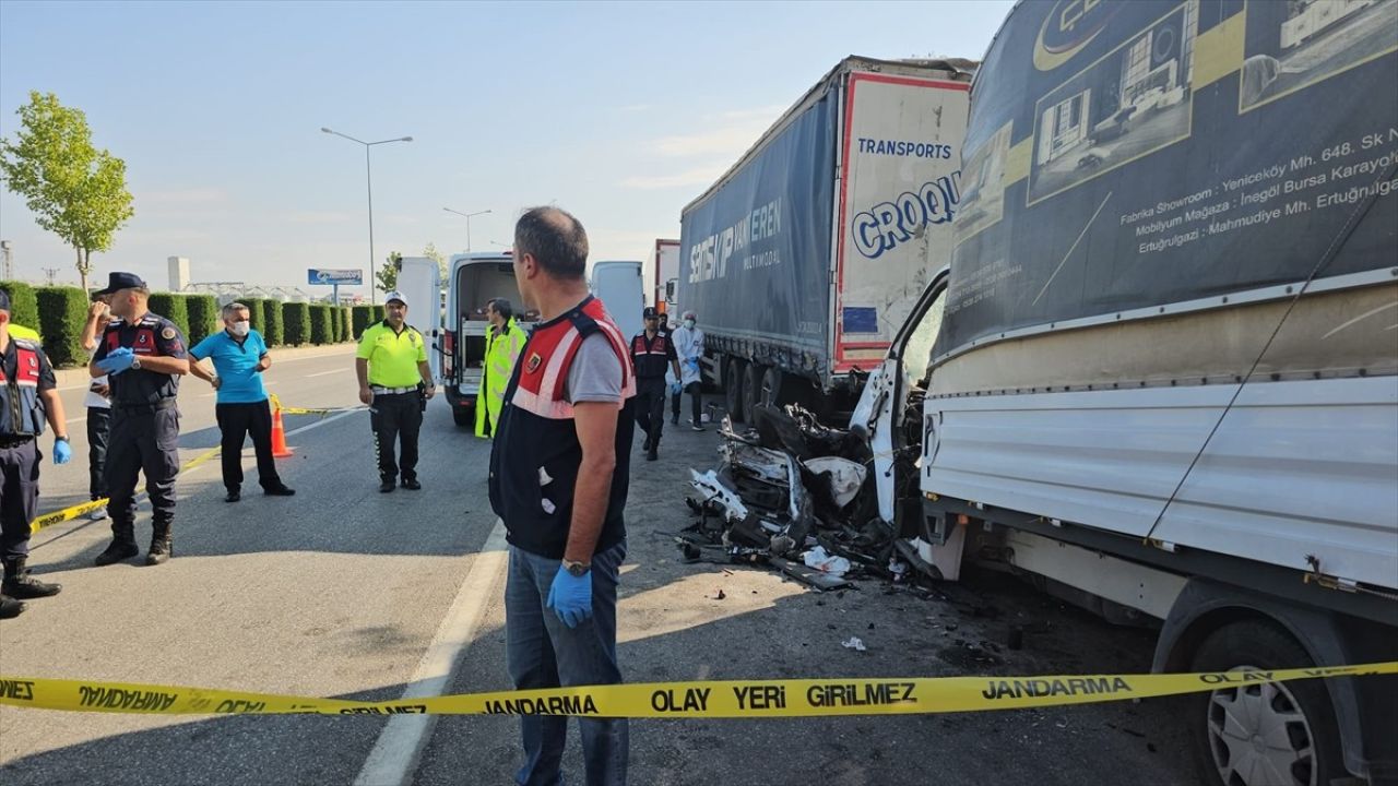 Çorum'da Feci Kaza: 3 Kişi Hayatını Kaybetti