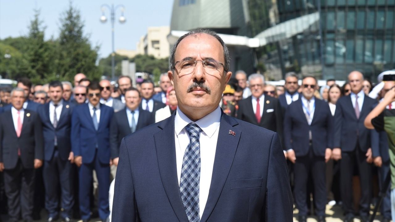 Azerbaycan'da 30 Ağustos Zafer Bayramı Töreni