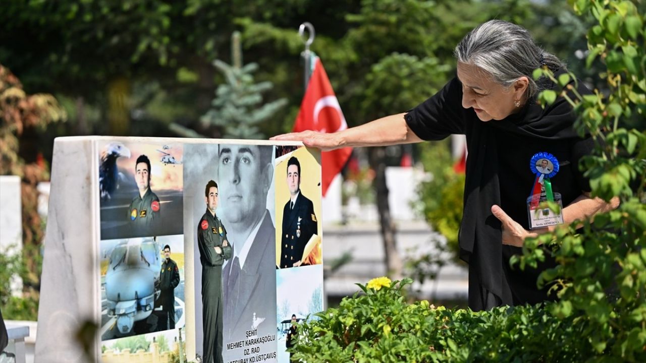 Azerbaycan'dan 30 Şehit Ailesi Türkiye'yi Ziyaret Etti