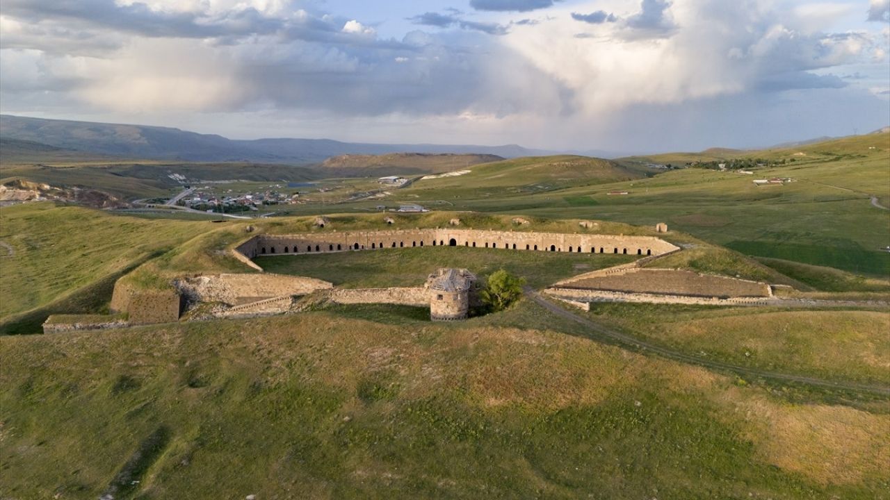 Erzurum'un Tarihi Sivişli Tabyası Zamanın İzlerini Taşıyor