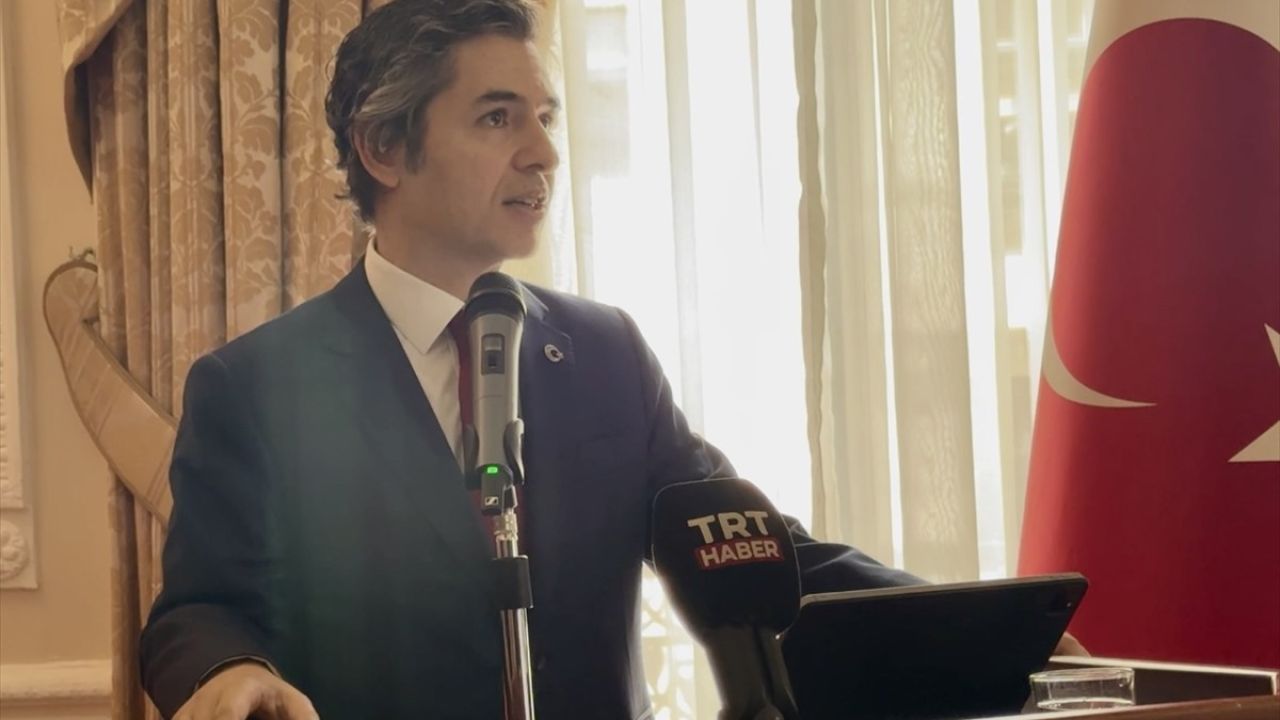 İngiltere'de Zafer Bayramı Kutlaması