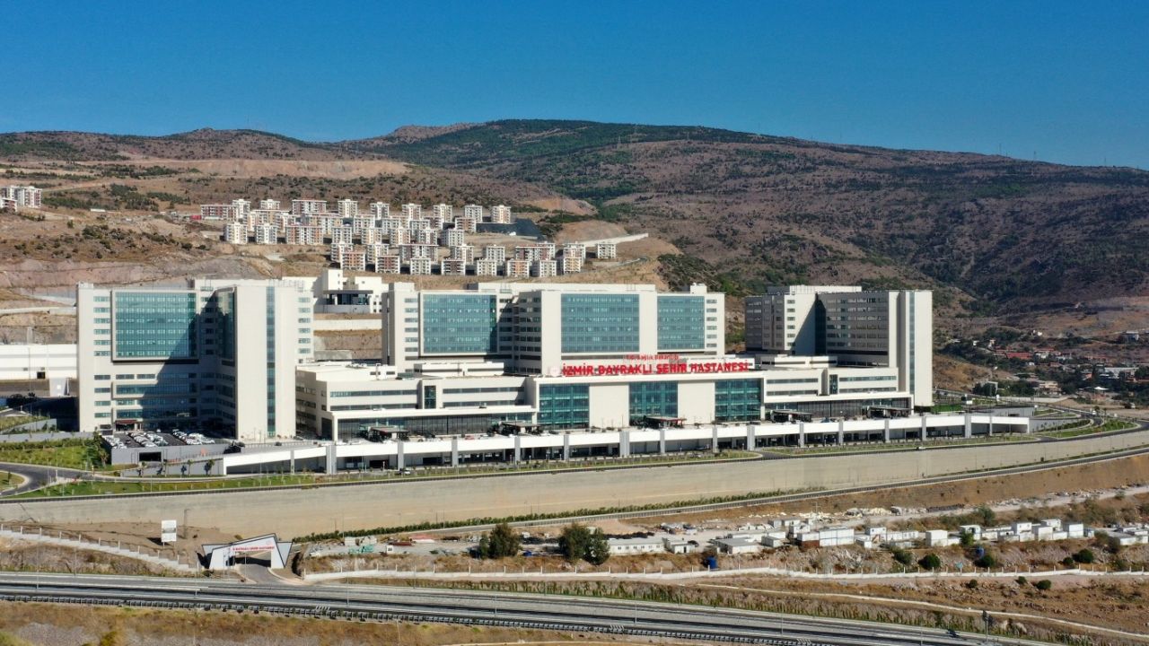 İzmir Şehir Hastanesi'ndeki şiddet olayları doktorlara işi bıraktırdı