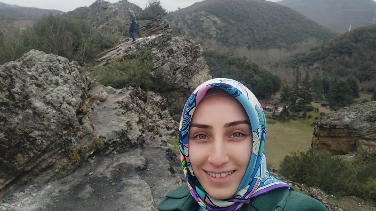 Yalova'da Eşini Öldürmekle Suçlanan Sanık Mahkeme Önünde
