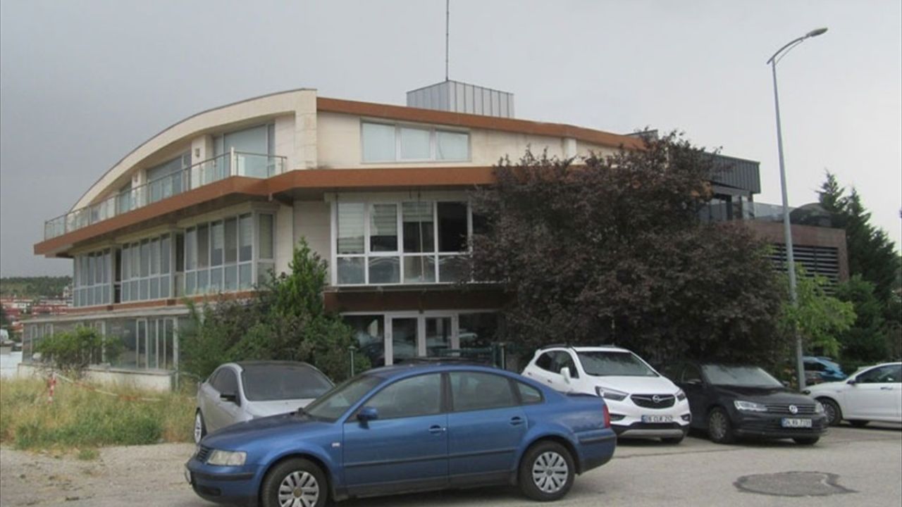 TMSF Çankaya'daki 36 Odalı Villayı Satışa Çıkardı