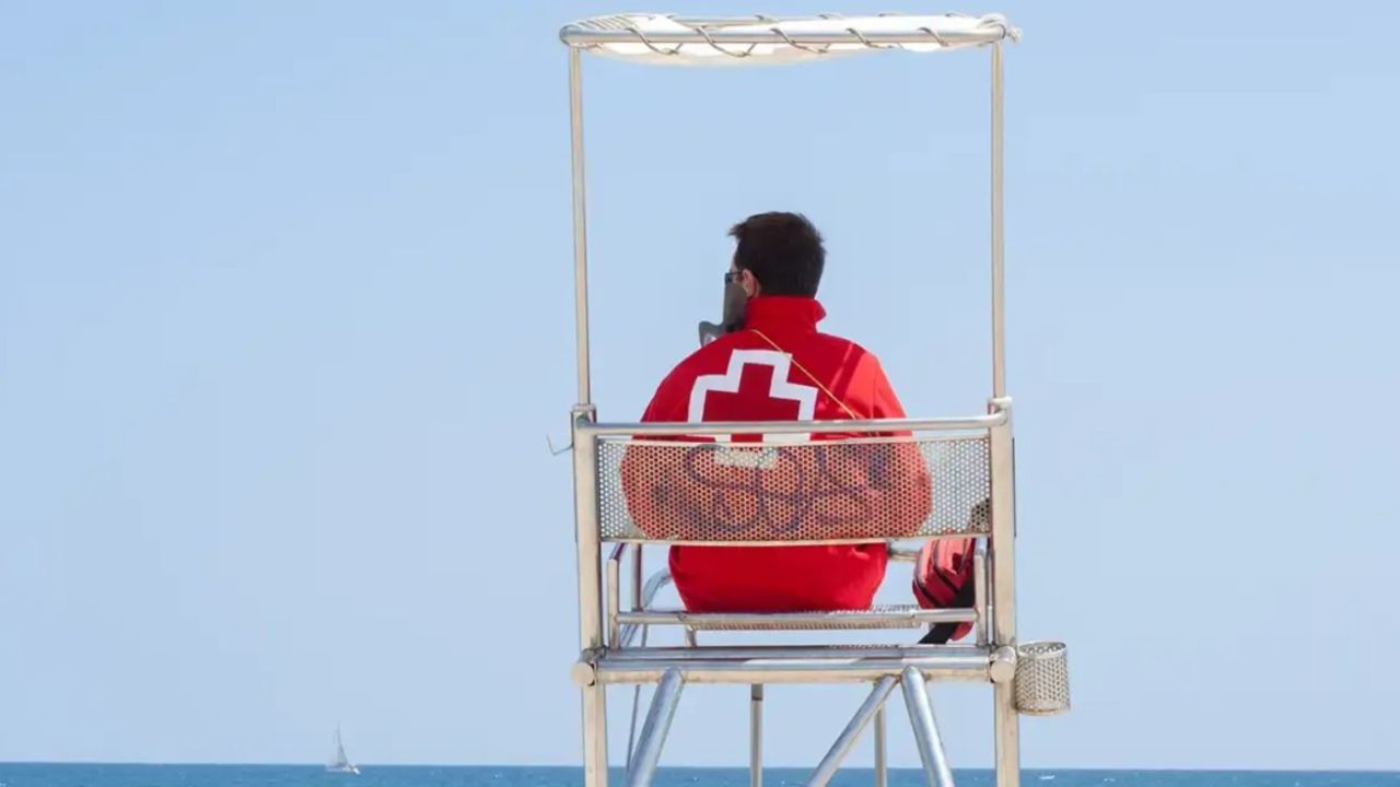 İzmir Karaburun Belediyesi cankurtaran alımı yapacağını duyurdu