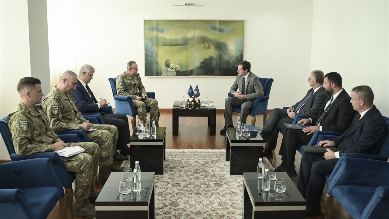 KFOR'dan Mitroviça Köprüsü Üzerine Diyalog Çağrısı
