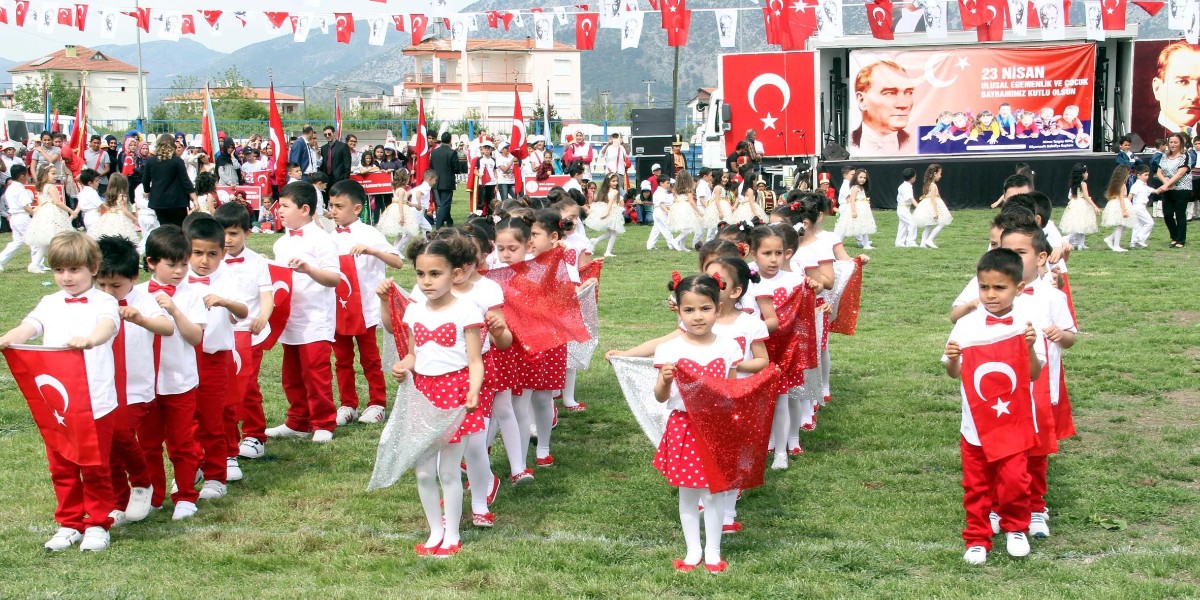 23 nisan coşkusu başladı
