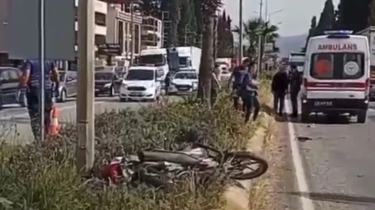 İzmir'de korkunç kaza Motosikletli çift yaşamını yitirdi