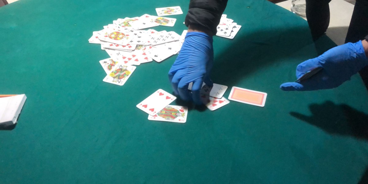 izmir'de kumar baskını