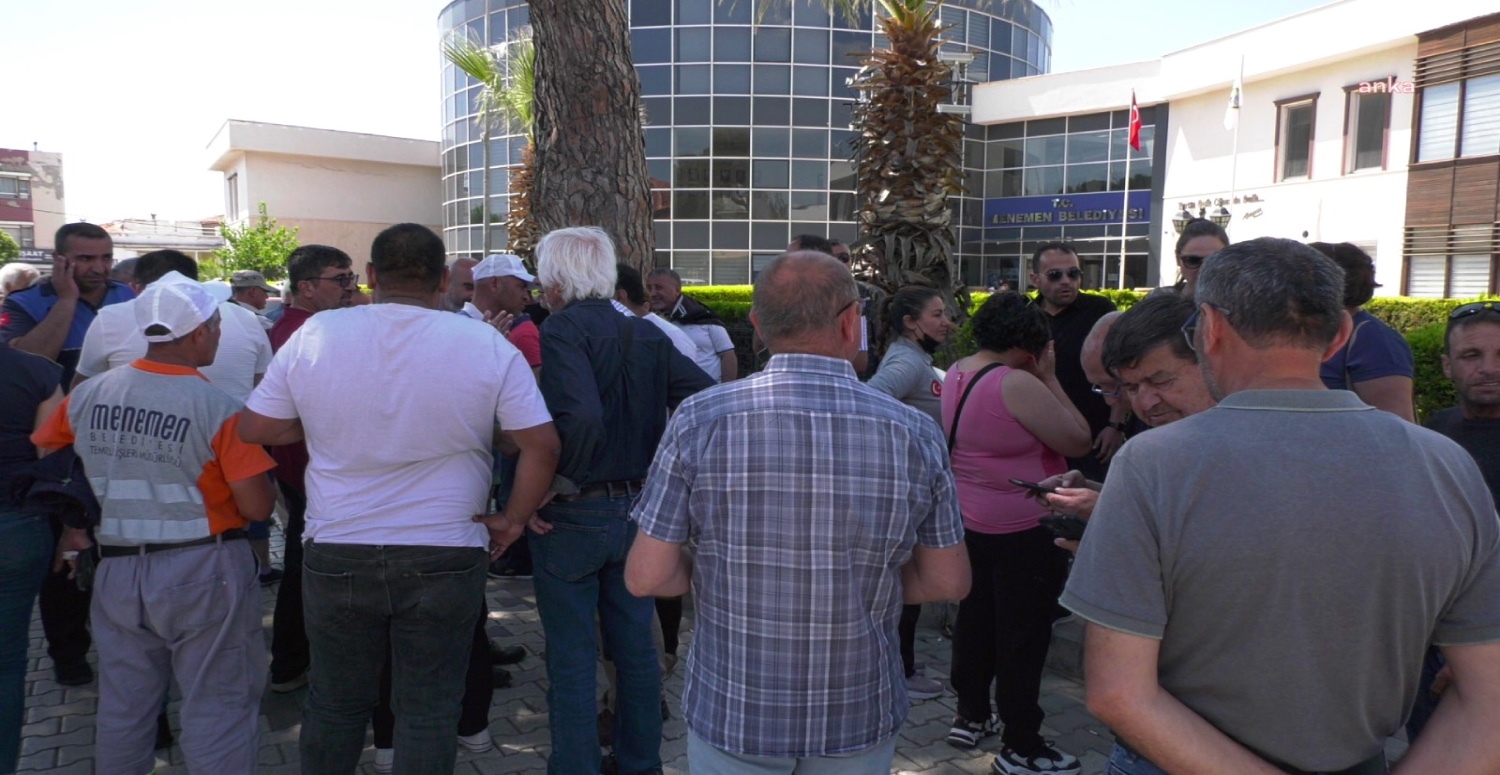 Menemen Belediyesi'nde kriz büyüyor: Personeller protestoya başladı