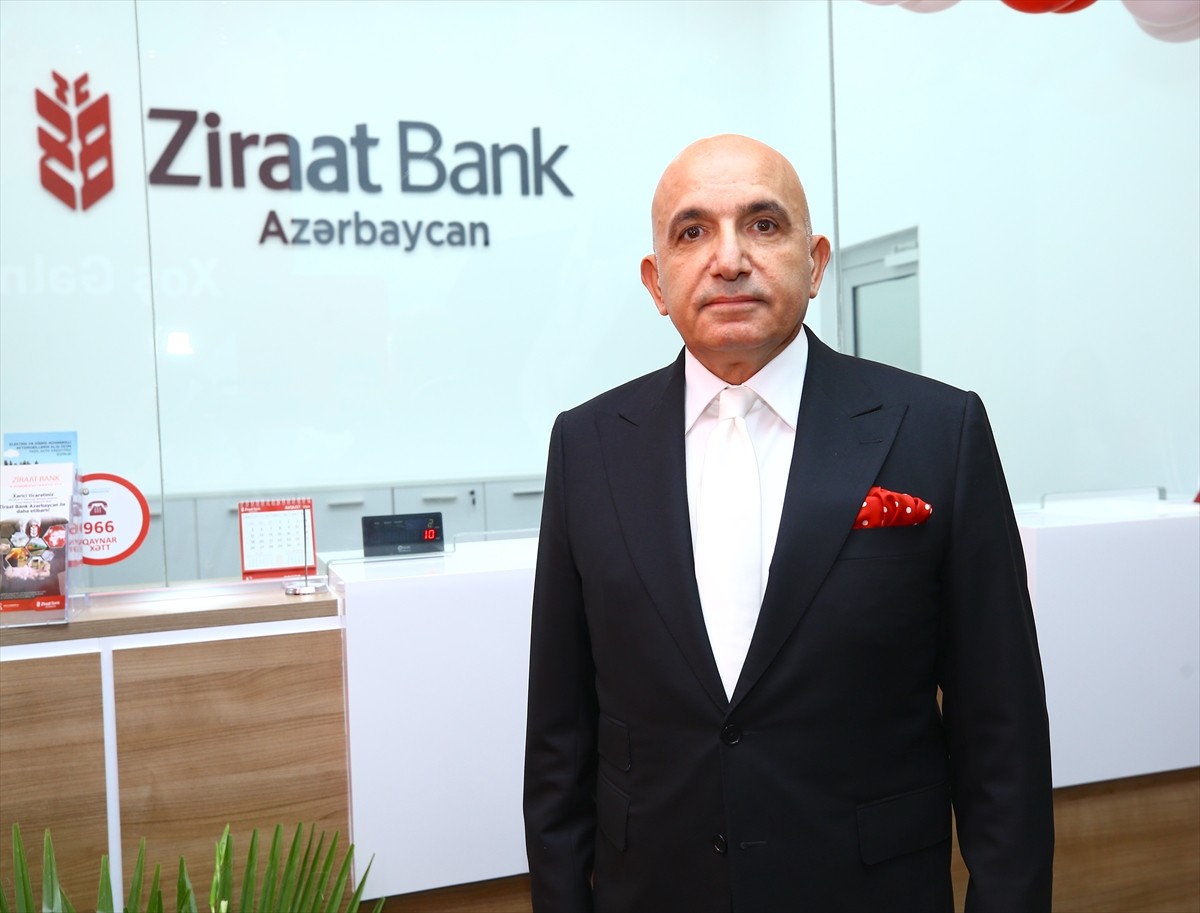 Bakü'de, Ziraat Bank Azerbaycan'ın 9. şubesi açıldı. Türkiye'nin Bakü Büyükelçisi Cahit Bağcı...