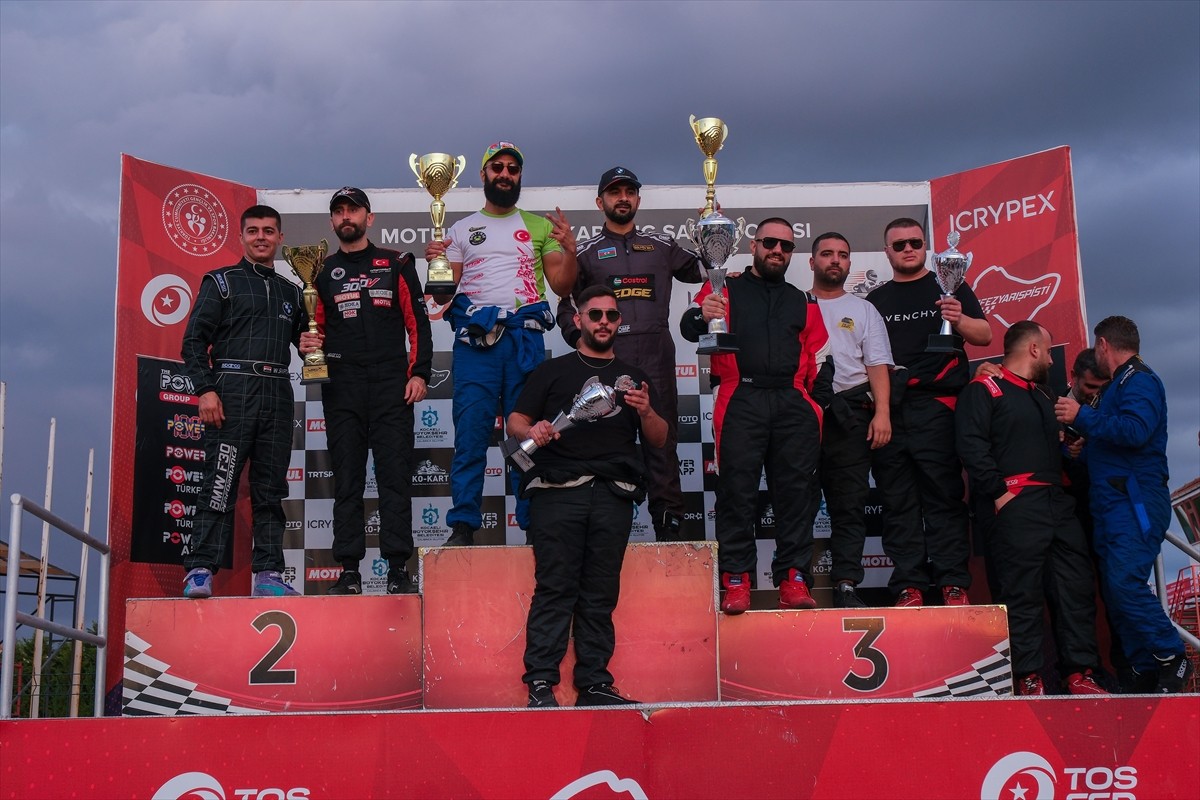 2024 Apex Masters Türkiye Drift Şampiyonası'nın üçüncü yarışı, Kocaeli'nde gerçekleştirildi. Drift...